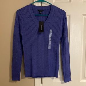 Tommy Hilfiger sweater size small